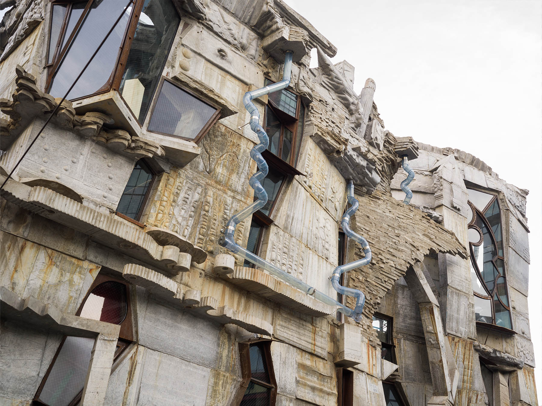 arimasuton building tokyo keisuke oka © finbarr fallon 04