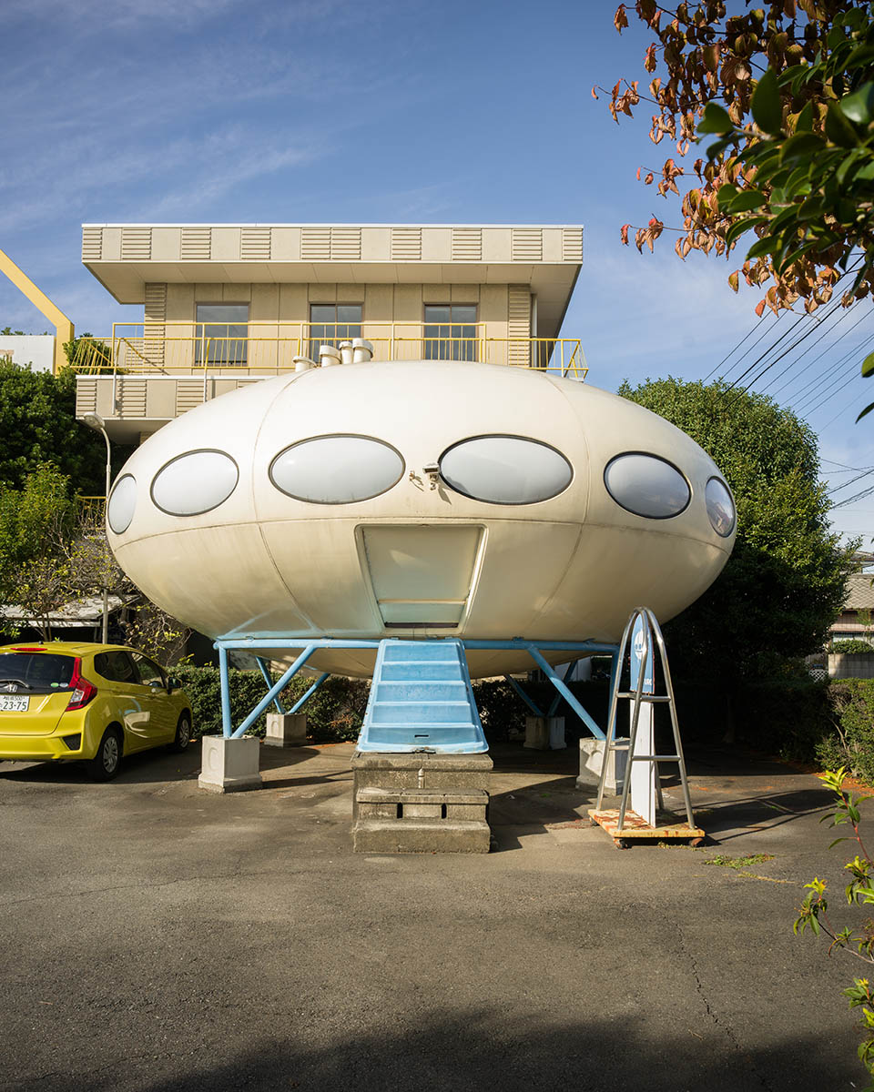 futuro house maebashi japan © finbarr fallon 02 futuro house maebashi japan © finbarr fallon 02