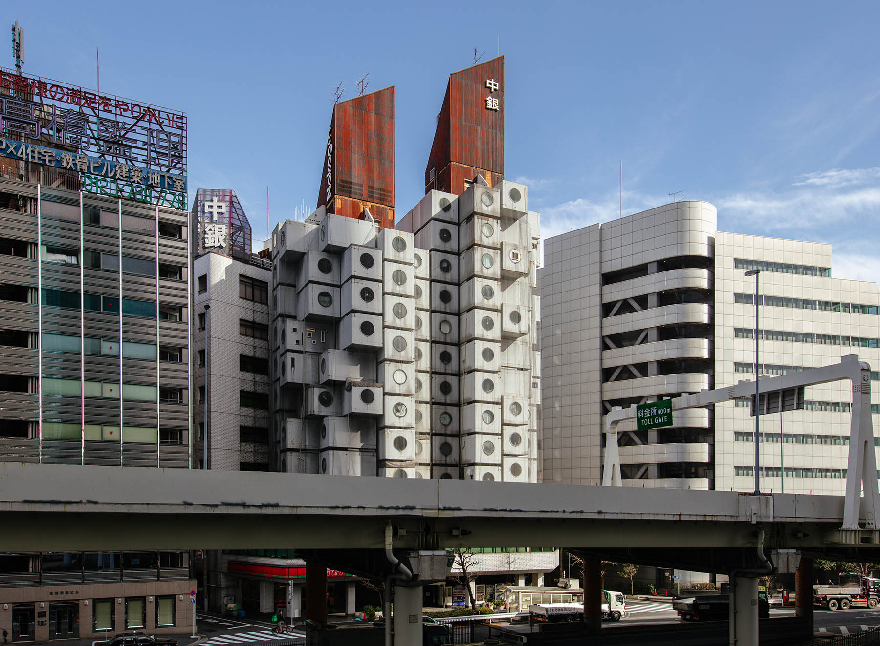 nakagin capsule tower kisho kurokawa © finbarr fallon 01